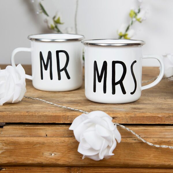 "Mr & Mrs" mug set